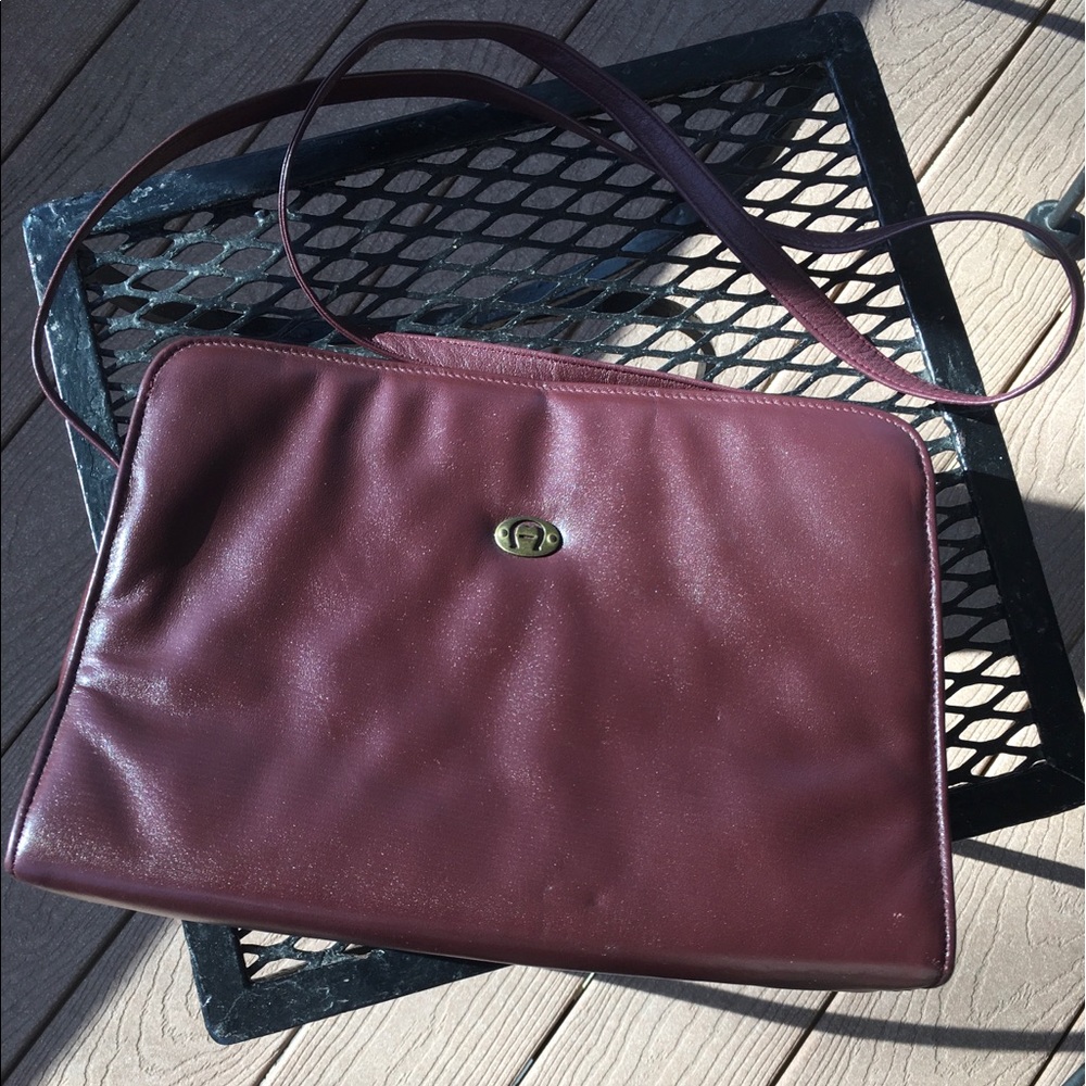 Vintage Etienne Aigner Crossover Bag